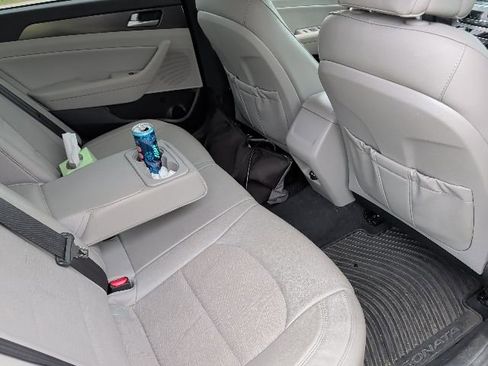 Used 2017 Hyundai Sonata Sport w/ Value Edition Package 02 FWD image 12