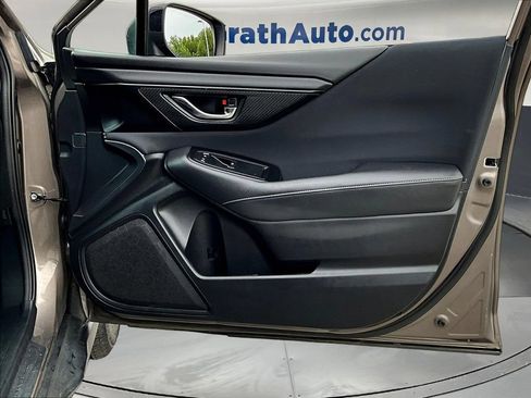 Used 2024 Subaru Outback Premium AWD/4WD image 31