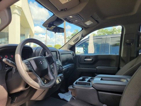 Used 2025 Chevrolet Silverado 1500 Custom Trail Boss AWD/4WD image 10