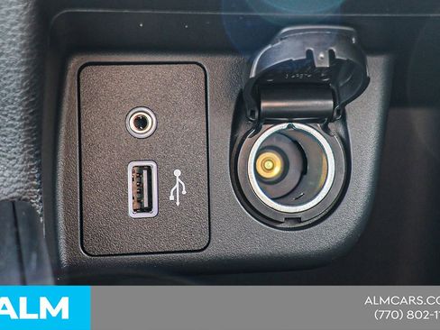 Used 2025 Nissan Versa S w/ Trunk Package image 33