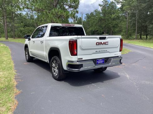 Used 2026 GMC Sierra 1500 SLT RWD image 3