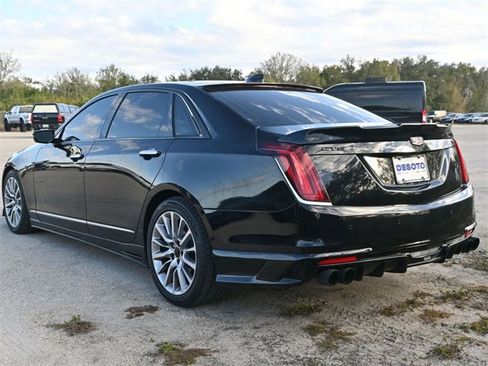 Used 2018 Cadillac CT6 Luxury image 18