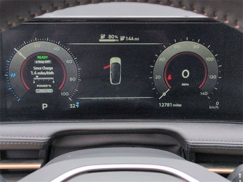 Used 2024 Nissan Ariya EVOLVE+ e-4ORCE image 17