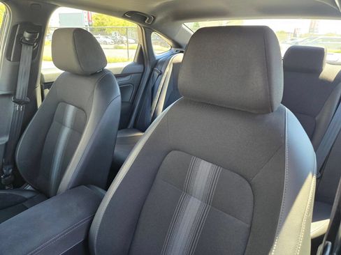 Used 2025 Honda Civic Sport image 13
