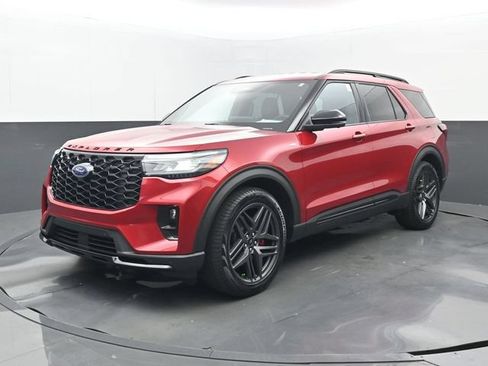 Used 2025 Ford Explorer ST-Line w/ Premium Package RWD image 25