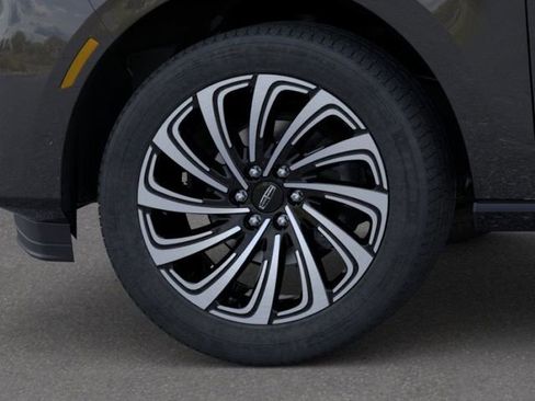 New 2025 Lincoln Navigator Black Label AWD/4WD image 19