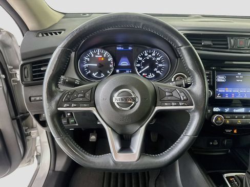 Used 2018 Nissan Rogue SL AWD/4WD image 13