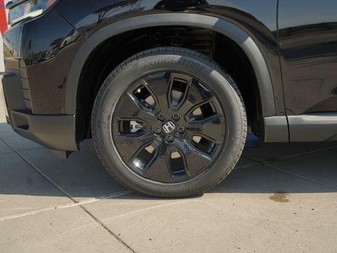 New 2026 Honda Pilot Black Edition image 12