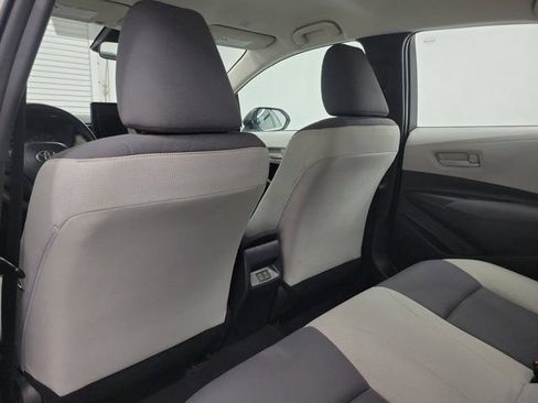 Used 2025 Toyota Corolla LE FWD image 13