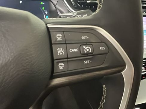 Used 2024 Jeep Grand Cherokee Limited 4xe AWD/4WD image 16