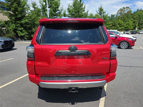 Used 2024 Toyota 4Runner TRD Off-Road Premium w/ Moonroof Package AWD/4WD image 4