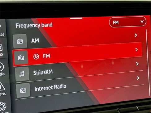 Used 2024 Volkswagen Atlas Cross Sport SEL R-Line image 28