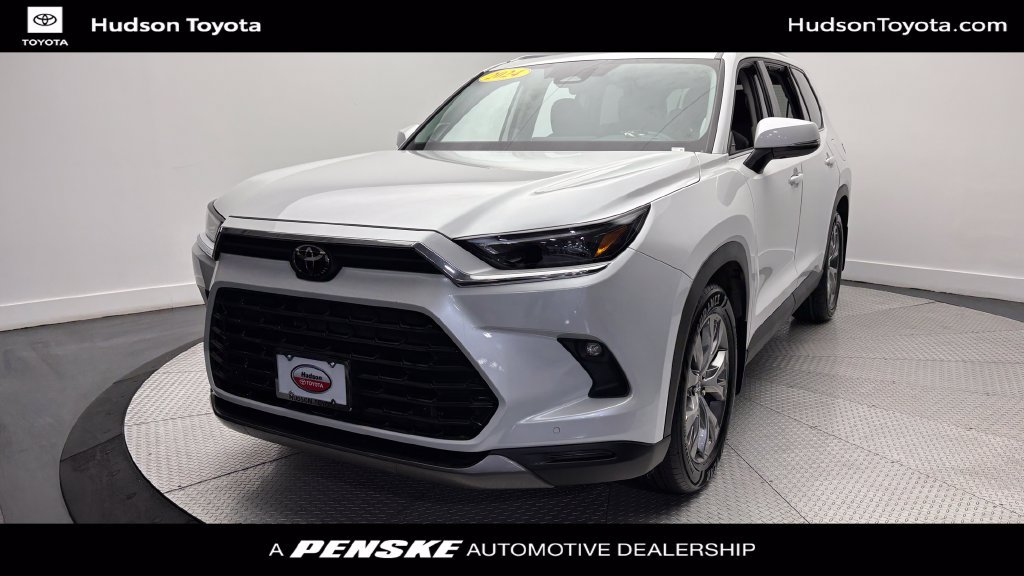 Used 2024 Toyota Grand Highlander AWD image 1