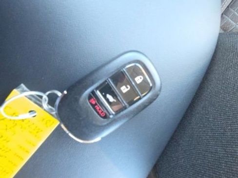 Used 2025 Honda HR-V LX image 27