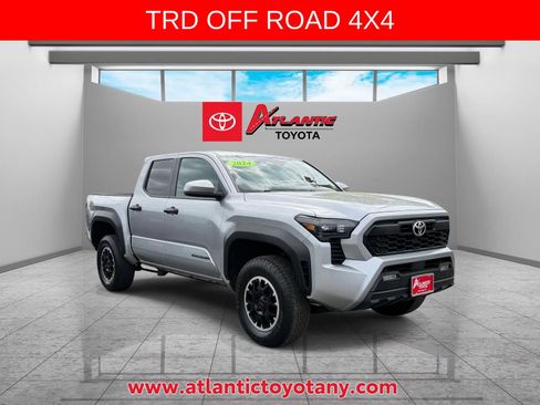 Certified 2024 Toyota Tacoma TRD Off-Road AWD/4WD image 1