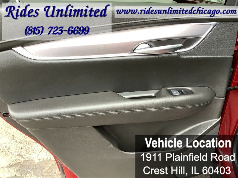 Used 2017 Cadillac XT5 Luxury w/ Driver Awareness Package AWD/4WD image 34