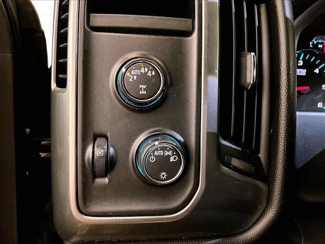 Used 2018 Chevrolet Silverado 1500 LT AWD/4WD image 31