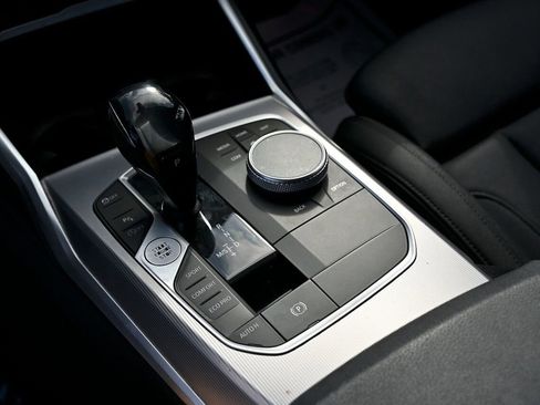 Used 2020 BMW 330i xDrive Sedan w/ M Sport Package image 27