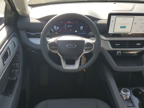 New 2026 Ford Explorer Active image 16