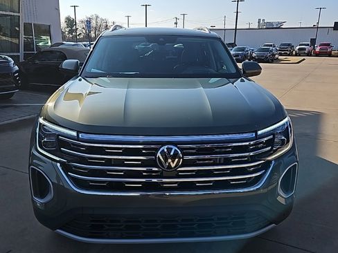 New 2026 Volkswagen Atlas SEL image 2