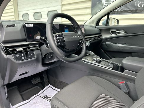 New 2026 Kia Sportage S image 9