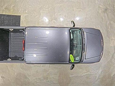 Used 2020 Nissan Frontier SV w/ Midnight Edition Floor Mats AWD/4WD image 7