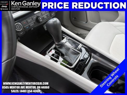 Used 2022 Jeep Compass Latitude w/ Sun and Sound Group AWD/4WD image 18