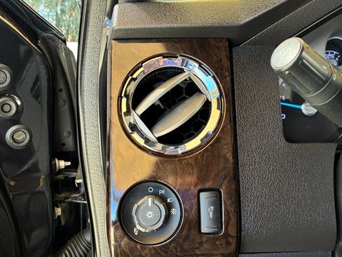 Used 2015 Ford F250 Platinum w/ FX4 Off-Road Package image 24