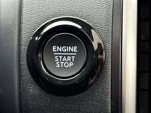 New 2026 Ford Expedition Active image 16