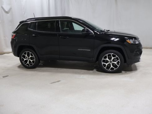 New 2026 Jeep Compass Limited AWD/4WD image 7