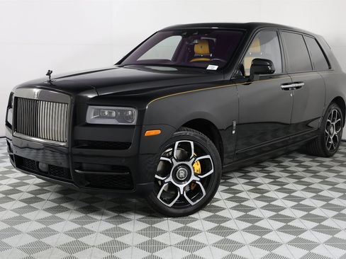 Certified 2023 Rolls-Royce Cullinan Black Badge w/ Driver's Package image 38