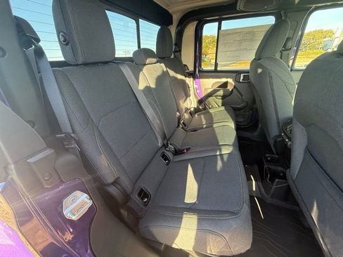 New 2026 Jeep Gladiator Sport image 12