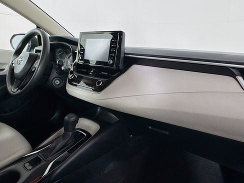 Used 2020 Toyota Corolla L image 39