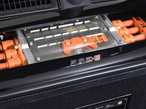 Used 2022 Ferrari SF90 Stradale image 27