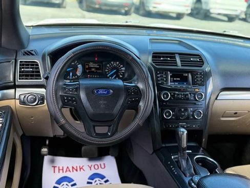 Used 2017 Ford Explorer 4WD image 7
