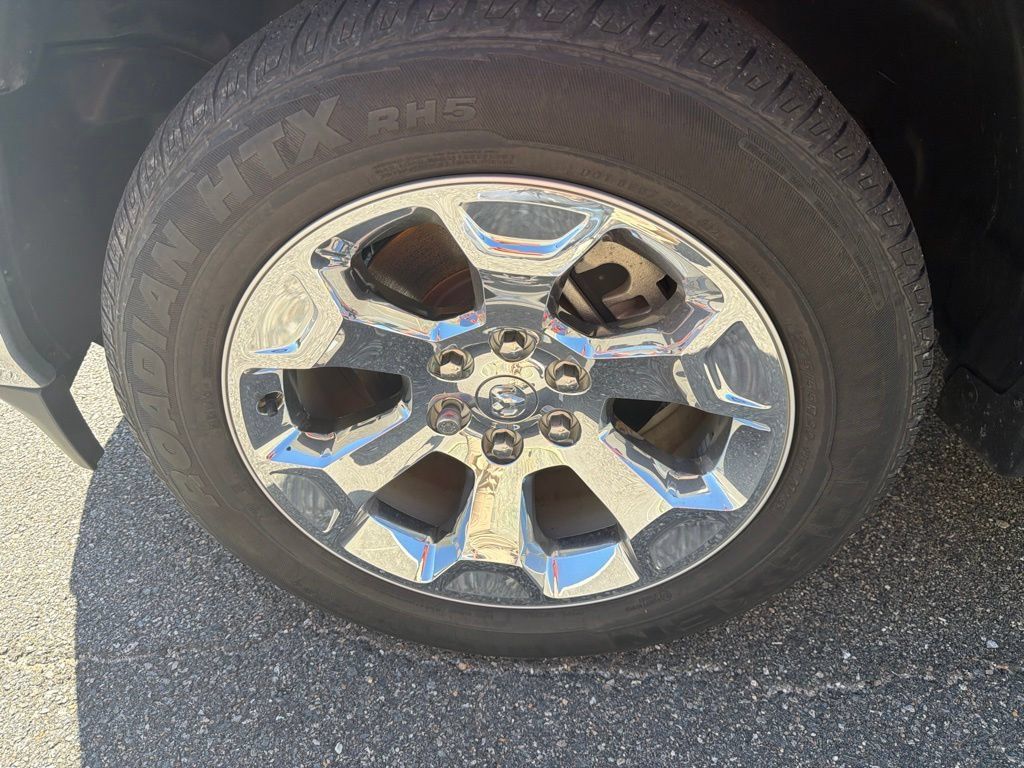 Used 2022 RAM 1500 Big Horn AWD/4WD image 12