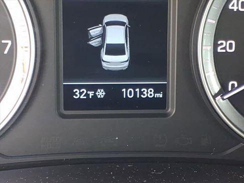 Used 2018 Hyundai Sonata ECO image 11