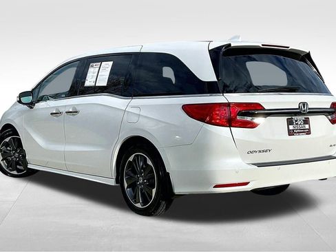 Used 2023 Honda Odyssey Elite image 13