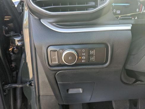 Certified 2022 Ford Explorer XLT w/ Equipment Group 202A image 31