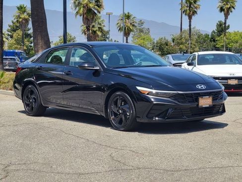 New 2026 Hyundai Elantra Sport FWD image 30
