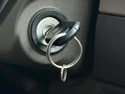 Used 2010 Ford Focus S FWD image 28