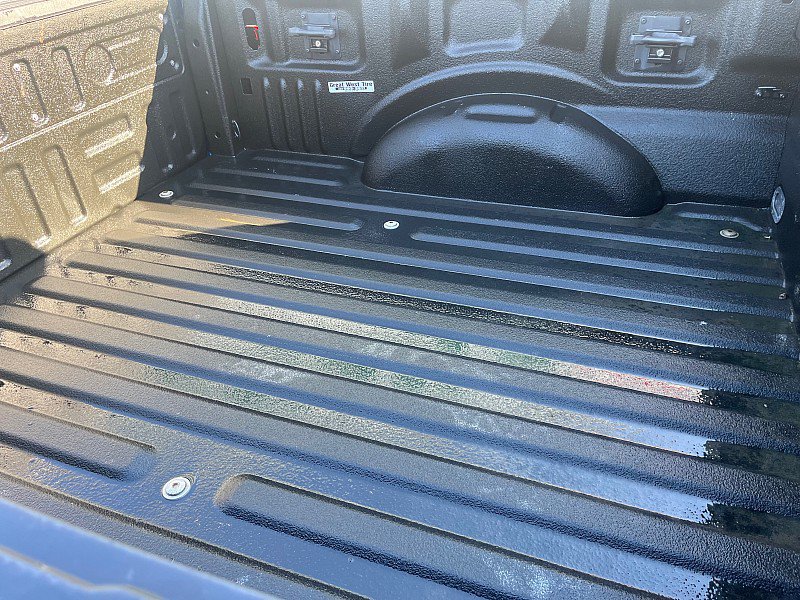 Used 2017 Ford F150 XLT w/ Equipment Group 301A Mid AWD/4WD image 10
