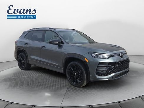 New 2026 Volkswagen Tiguan SE R-Line AWD/4WD image 9