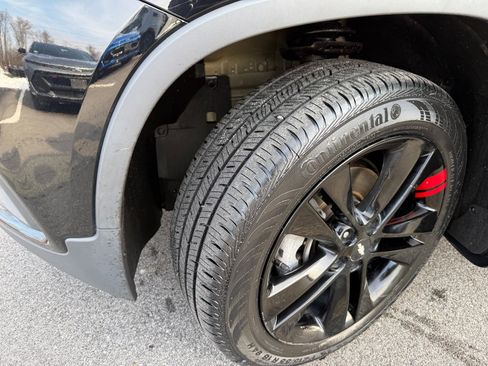 Used 2020 Chevrolet Trax LT w/ Sun & Sound Package image 11