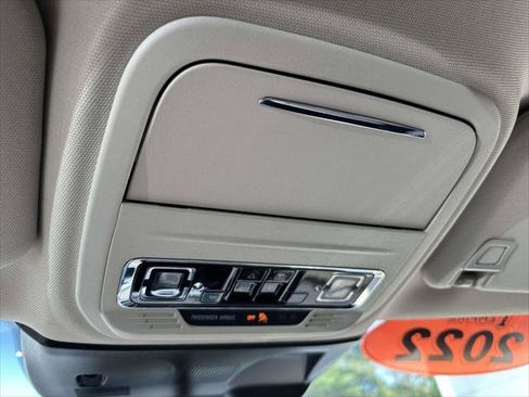 Used 2022 Lincoln Corsair AWD w/ Premium Package image 31
