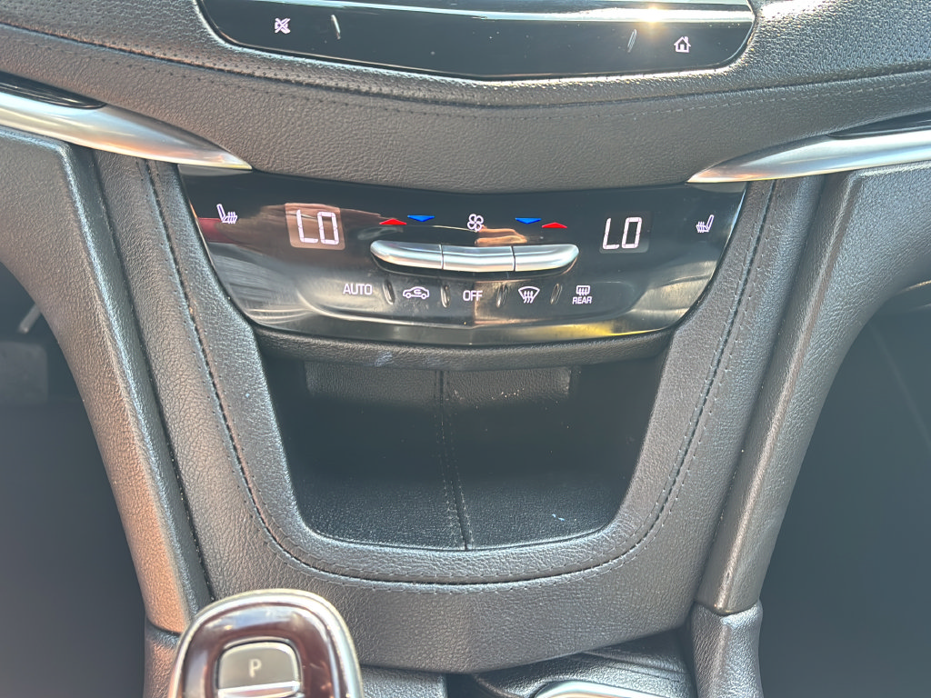 Used 2023 Cadillac XT5 Premium Luxury FWD image 26