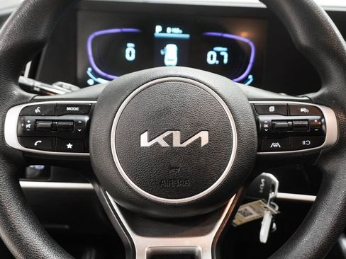 Used 2023 Kia Sportage LX image 21