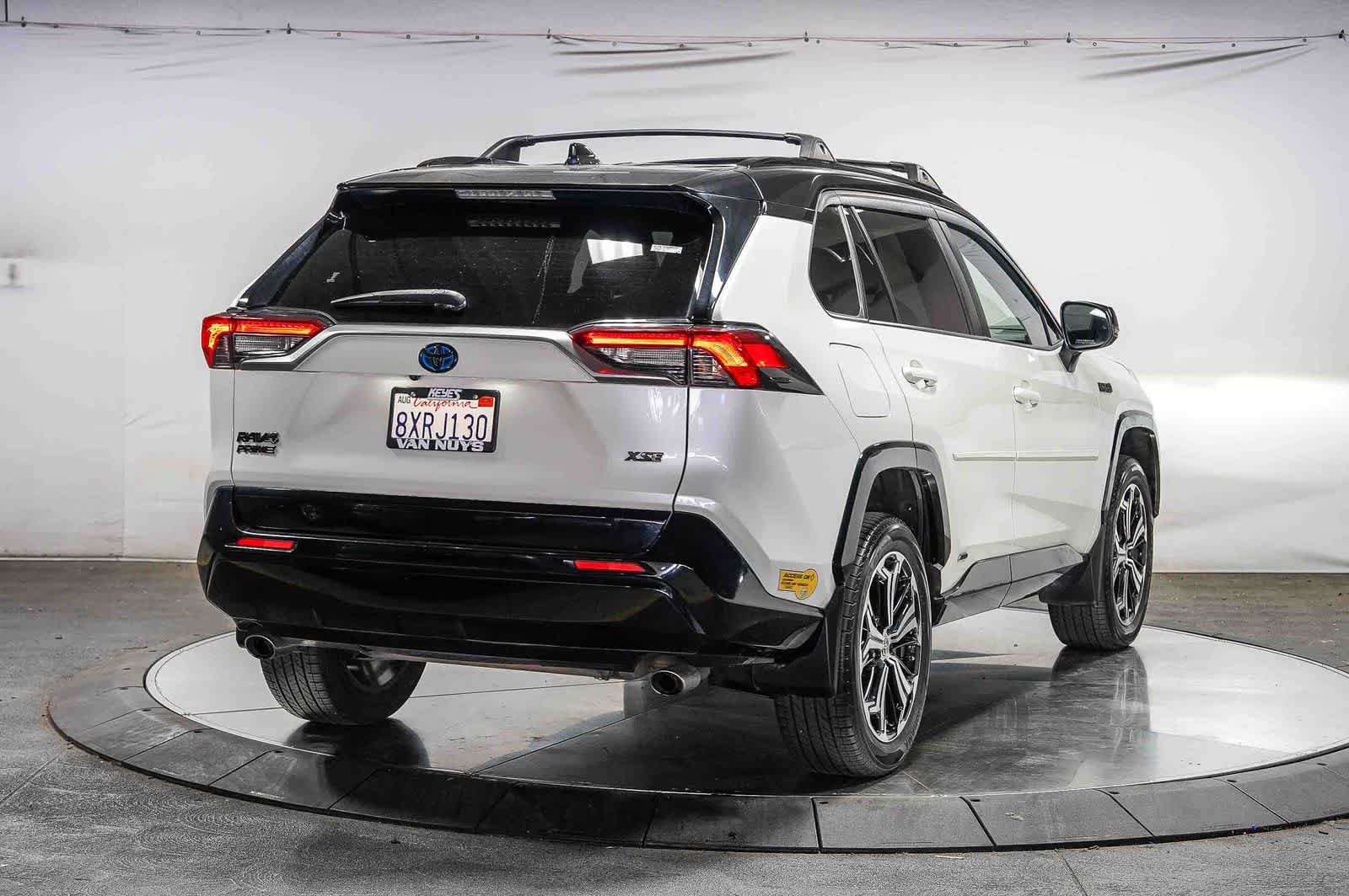 Certified 2021 Toyota RAV4 XSE w/ Weather Package AWD/4WD image 4