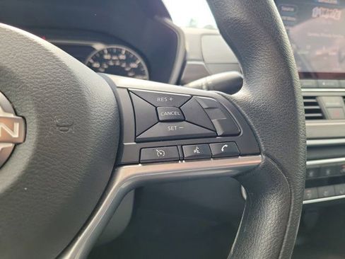 Certified 2025 Nissan Altima 2.5 SV image 24