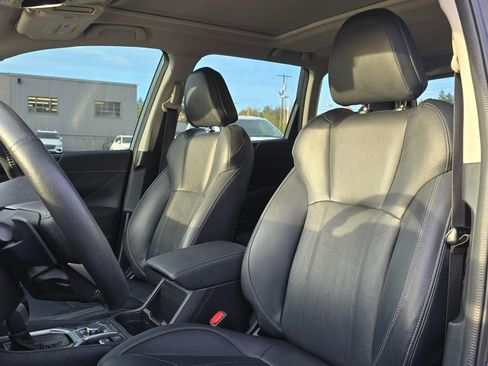 Used 2021 Subaru Forester Limited image 22